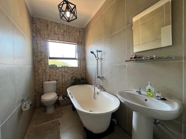 3 Bedroom Property for Sale in Tlhabane West North West